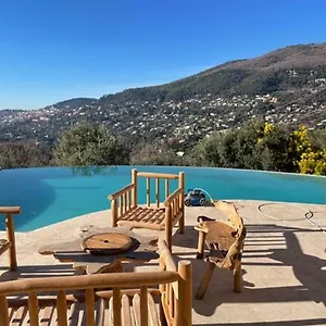 Maison d'hôtes Le Clos Des Senteurs De De Grasse, Chateauneuf-Grasse